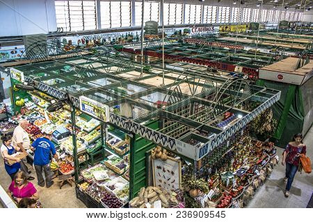 Curitiba, Parana, Brazil, January 03, 2018. Client Movement Within The Municipal Market Of Curitiba,