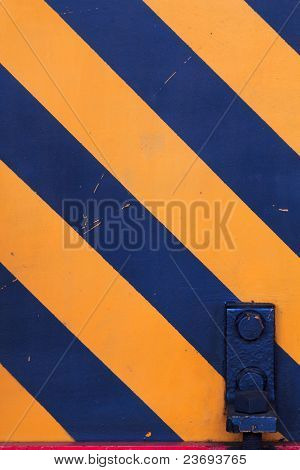 De gele en blauwe achtergrond.
