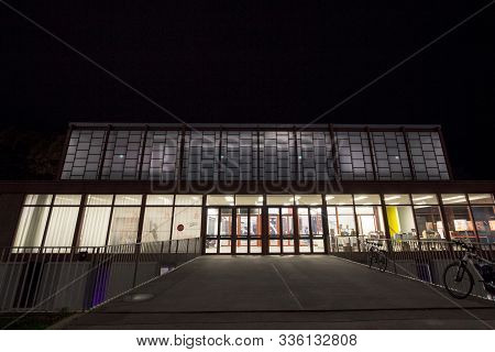 Vienna, Austria - November 6, 2019: 21er Haus, Also Called Belvedere 21 Museum, Taken At Night. Belv