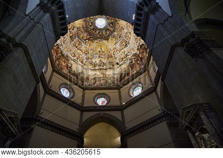 Florence (italy), September 7, 2021. Dome Of The Cathedral. Also Called The Cathedral Of Santa María