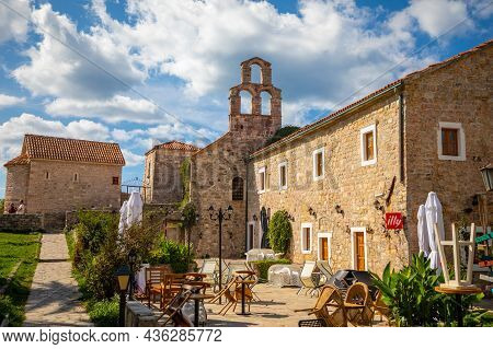 Budva, Montenegro - September 17, 2021: Medieval Street In The Old Town Of Budva, Montenegro