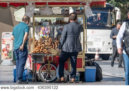 Istanbul, Turkey - October 12 ,2021: Street Trading National Turkish Pastries Semit. Traditional Tur