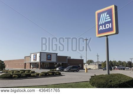 Frankfort - Circa October 2021: Aldi Discount Supermarket. Aldi Sells A Range Of Grocery Items, Incl