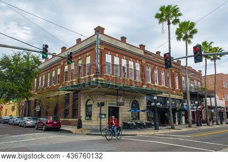 Tampa, Fl, Usa - Jan. 26, 2019: Bank Of Ybor Building At 1702 E 7th Avenue At N 17th Street In Ybor 