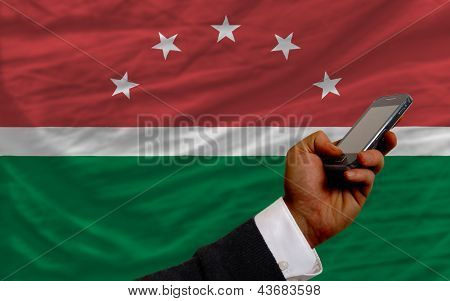 โทรศัพท์มือถือในหน้าธงชาติของของ Maghreb