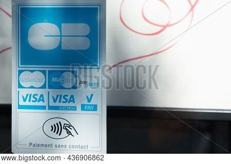 Bordeaux , Aquitaine  France - 10 15 2021 : Cb Mastercard Visa Maestro Paypass Electron Pay Sign Log