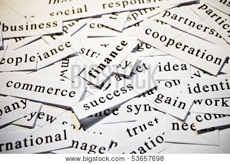 Finanza. Concetto di ritaglio parole correlate con Business.