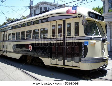 weiße historischen Straßenbahn in San francisco