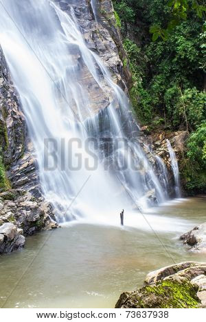 Mae Tia Waterfall, Ob Lung National Park In Chiangmai Thailand