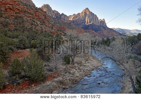 Zion National Park - Geological wonder of Mountains, rivers and Sandstone