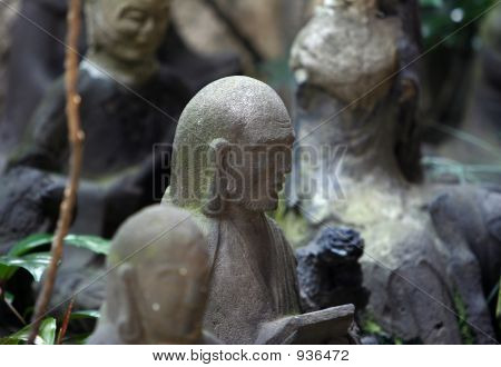 Kamienna statua