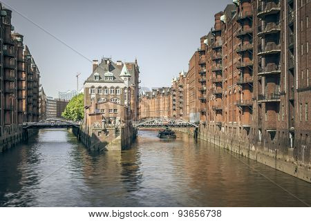 An image of the beautiful Wasserschloss in Hamburg Germany