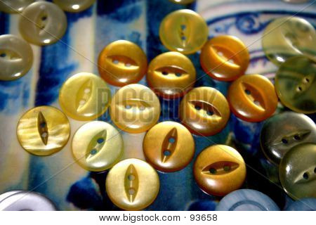 Gelbe Buttons