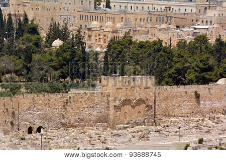 The Golden Gate In Jerusalem Old City Walls - Israel