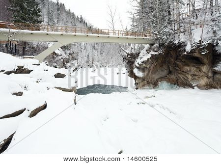 Winter Bergfluss