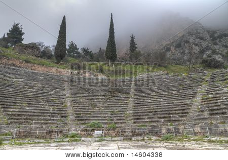 O antigo teatro de Delfos