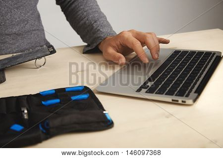 Computer And Phone Repairment Service