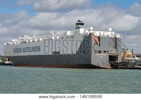Southampton/UK. 21st August 2016. Car transporter ship Heogh Detroit is unloading new vehicles imported into Southampton docks.