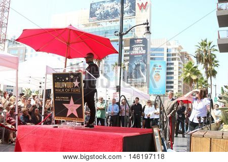 LOS ANGELES - SEP 7:  Usher Raymond at the Usher Honored With a Star On The Hollywood Walk Of Fame at the Eastown on September 7, 2016 in Los Angeles, CA