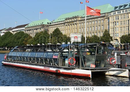HAMBURG, GERMANY - AUG 26: Boats on Lake Alster in Hamburg, Germany, as seen on Aug 26, 2016. Hamburg was founded at the mouth of Alster river in the 9th century and has been used as a port since.