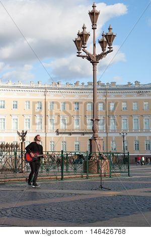 St. Petersburg, Russia-september 09,2016: The Street Musician Plays On The Street Of St. Petersburg.