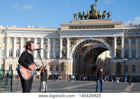 St. Petersburg, Russia-september 09,2016: The Street Musician Plays On The Street Of St. Petersburg.