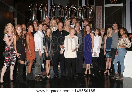 LOS ANGELES - SEP 8:  YnR Cast, Lee Bell see Special Instructions for IDs at the Young and The Resltless 11,000 Show Celebration at the CBS Television City on September 8, 2016 in Los Angeles, CA