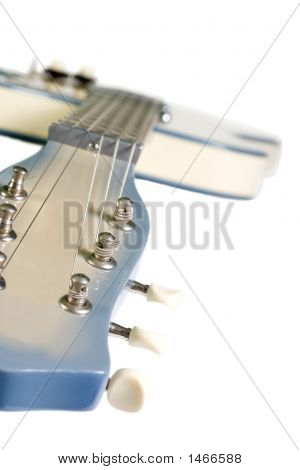 Gitara przycięte na niebiesko