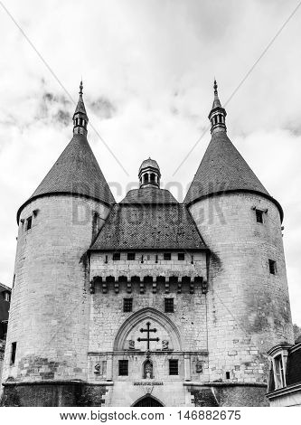 Old Fortress, Gates Of The City