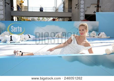 LOS ANGELES - JUN 19:  Anna Camp at the Serta Mattress Nationwide Instagram Sweepstakes Launch at the Hollywood and Highland on June 19, 2018 in Los Angeles, CA