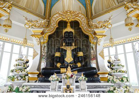 Khonkaen, Thailand - Jun 12, 2018 : Black Buddha Image  At Wat Thung Setthi Temple In Khonkaen, Thai