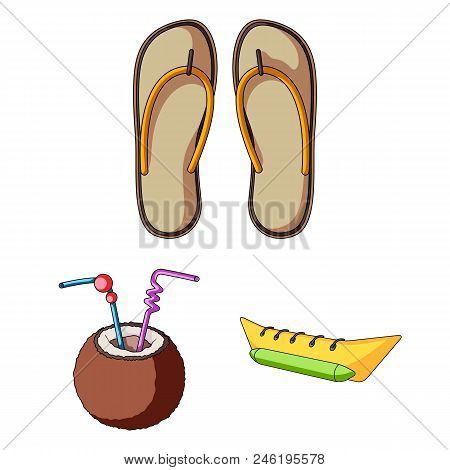 Summer Rest Cartoon Icons In Set Collection For Design. Beach Accessory Vector Symbol Stock  Illustr