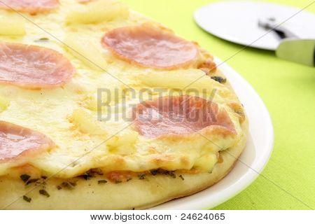 Läcker Hawaiian Pizza