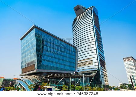 Phnom Penh, Cambodia - March 24, 2018: Vattanac Capital Tower Is A 188 Meters High Skyscraper In Phn