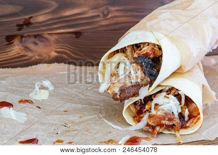 Pulled Pork Wraps With Hot Bbq Sauce