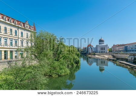 Crisul Repede River In The Center Of Oradea In Bihor County, Crisana, Romania And In Southeastern Hu