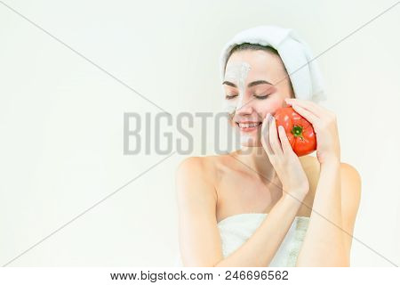 Leisure Background, Beautiful Girl Is Showing Tomato And Smile Relaxing. Caucasian Is Feeling Good A