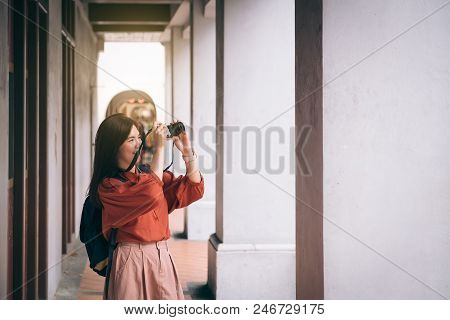Outdoor Summer Smiling Lifestyle Portrait Of Pretty Young Woman Having Fun In The City In Chaina Tow