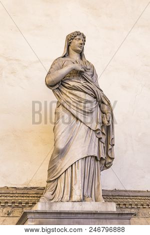 Statue Sabine Woman In Loggia Dei Lanzi In Florence, Italy