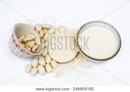 Ayurvedic Herb Kaunch Or Velvet Bean Or Bengal Velvet Bean Or Kapikachhu Or Mucuna Pruriens Isolated