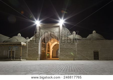 Toki Zargaron, Ancient Trading Domes In Bukhara, Uzbekistan. Central Asia. Ancient Buildings In The 