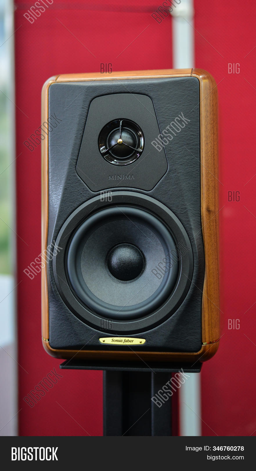 Stereo Speaker System Image & Photo (Free Trial) Bigstock
