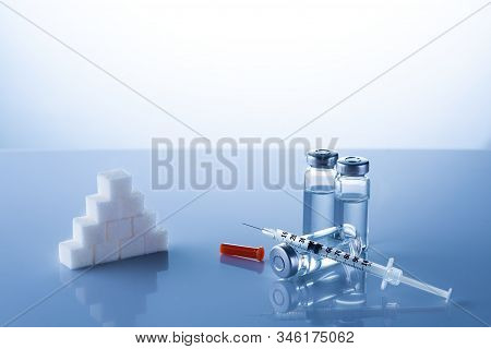 Diabetes, Insulin, High Blood Sugar, Hyperglycemia. Ampoules, Vials, Syringe. Medical Injection, Dis