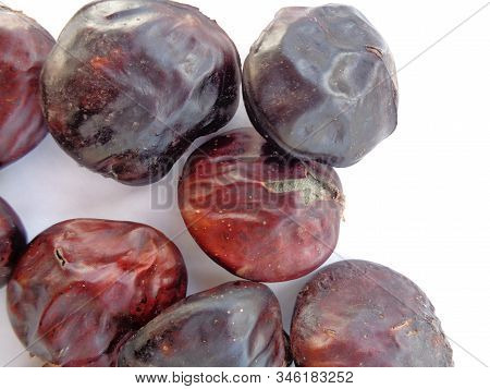 Archidendron Pauciflorum, Commonly Known As Djenkol /jengkol Isolated On White Background