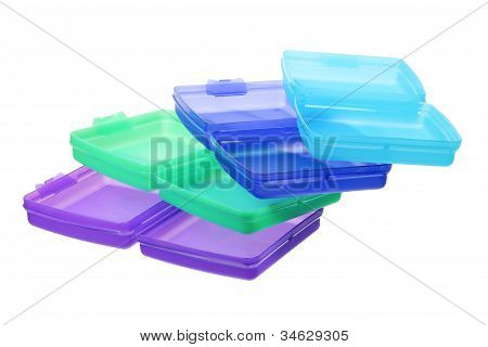 Plastik kaplar