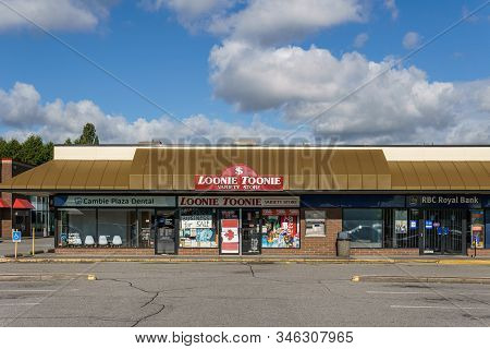 Richmond, Canada - June 6, 2019: Strip Mall Or Shopping Plaza Sunny Summer Day.
