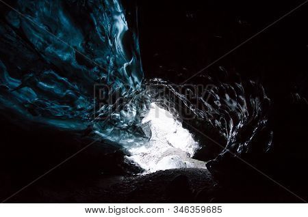 Icecave In Svinafellsjokull Glacier Iceland Laugavegur December 2018