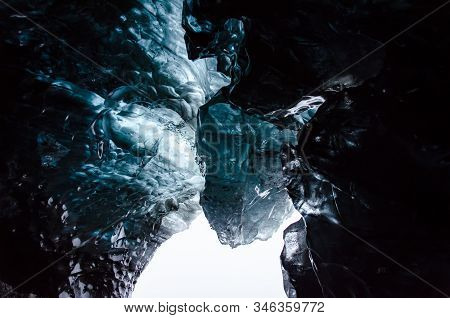 Icecave In Svinafellsjokull Glacier Iceland December 2018 Roadtrip