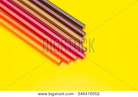 Colored Pencils, Color Gamut