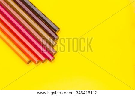 Colored Pencils, Color Gamut